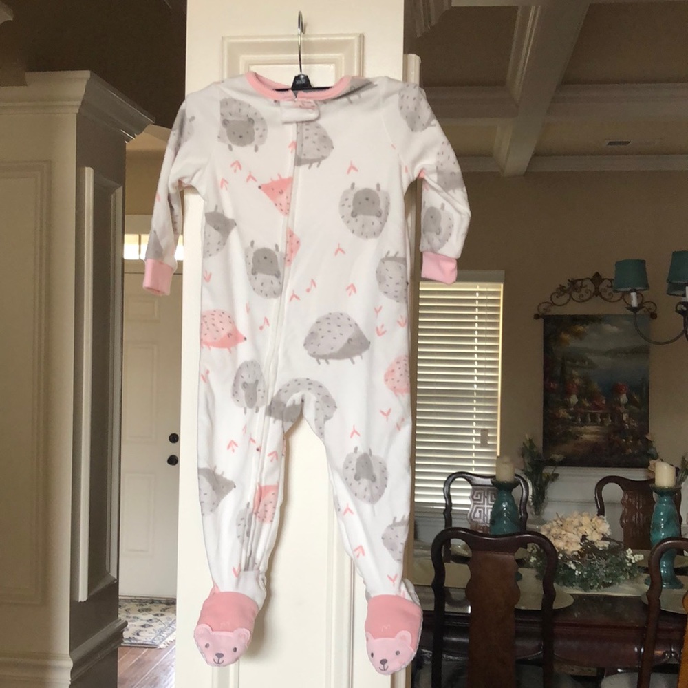 Carter's Baby Girl’s 1 Piece Cotton Footsie Art Sleeper - Pink/White.